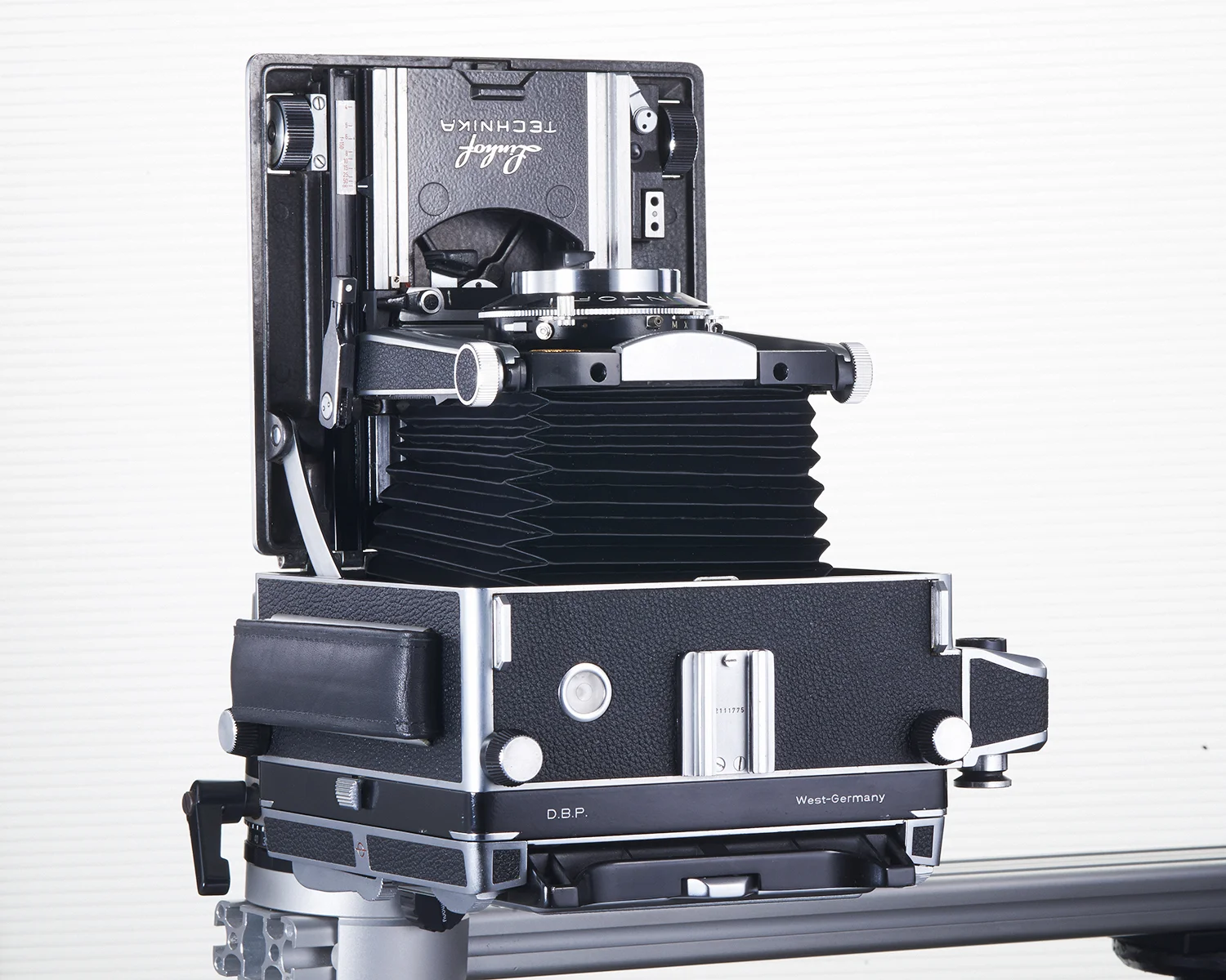 1965 Linhof Technika V 4x5 w/ Schneider 150mm f/5.6 Symmar Cammed